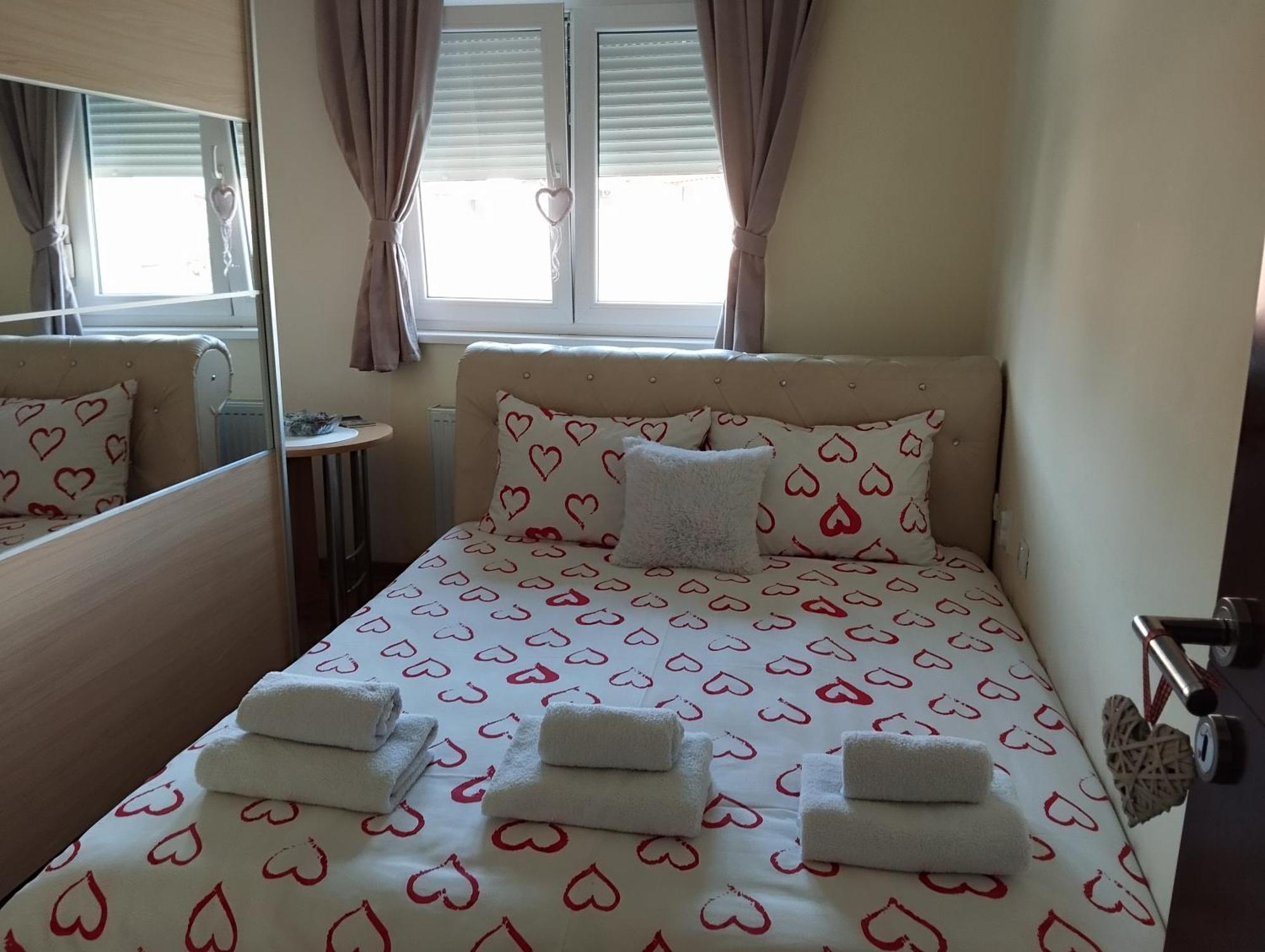 Apartman Mali Raj Vrnjačka Banja Kültér fotó